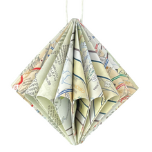 Load image into Gallery viewer, Kentucky Travel Map Ornament
